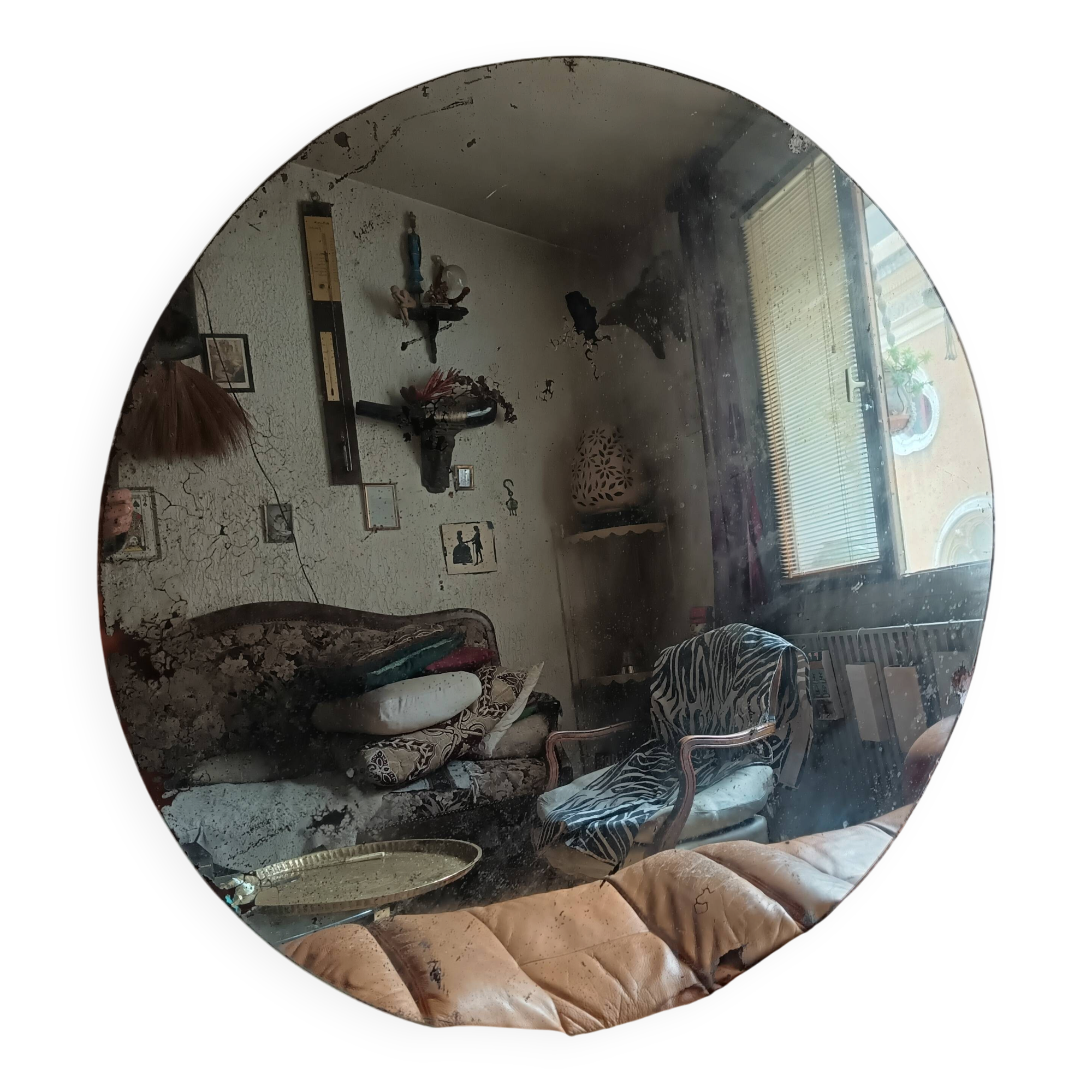 Italian round wall mirror from the 1960s.