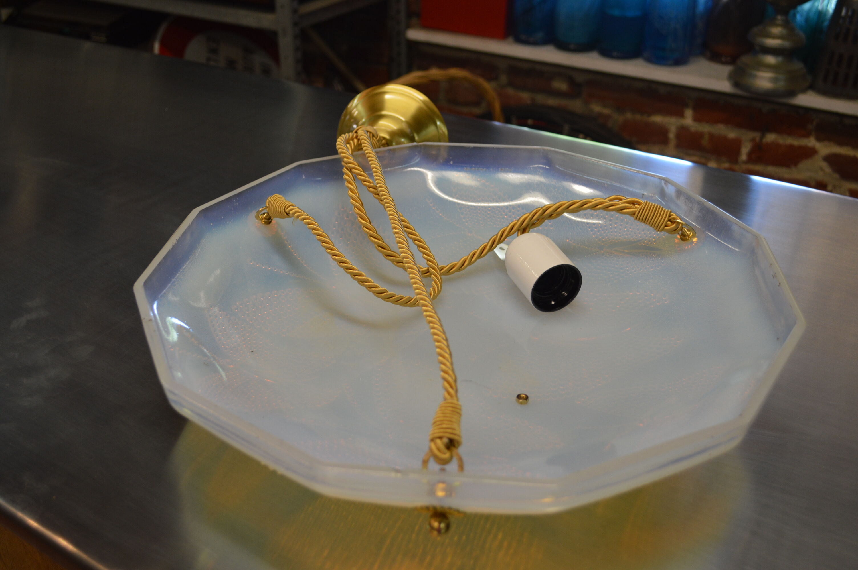 Art deco printed opalescent glass suspension decorated with butterflies