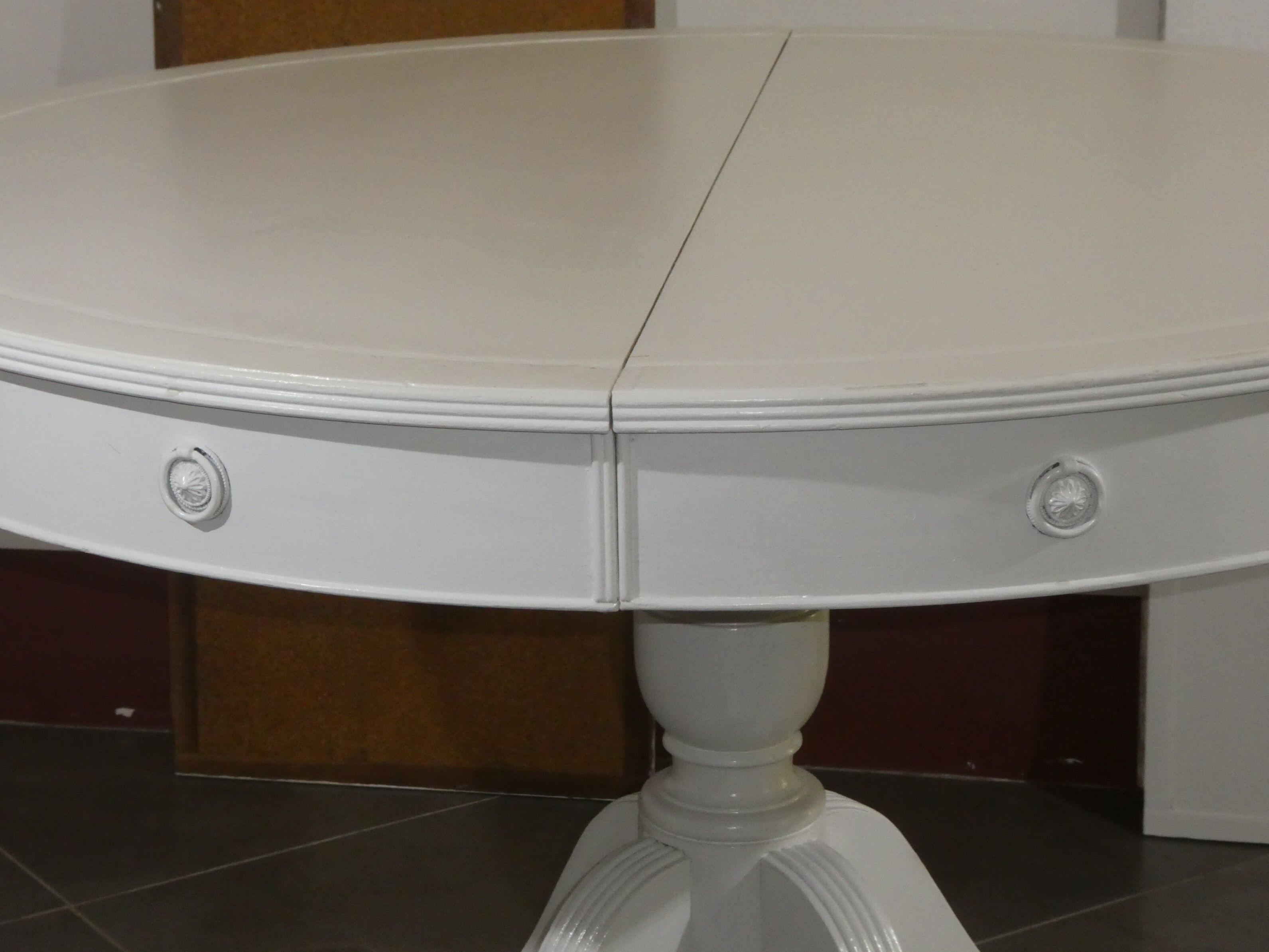 Roundtable 2 extension cords