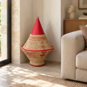 Large covered Moroccan basket made of woven wicker, 70s folk style.