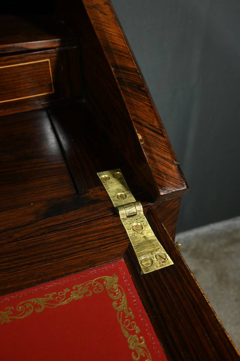 Small Rosewood Lady's Desk, Louis XV Style – Part 2 of the 19th Century