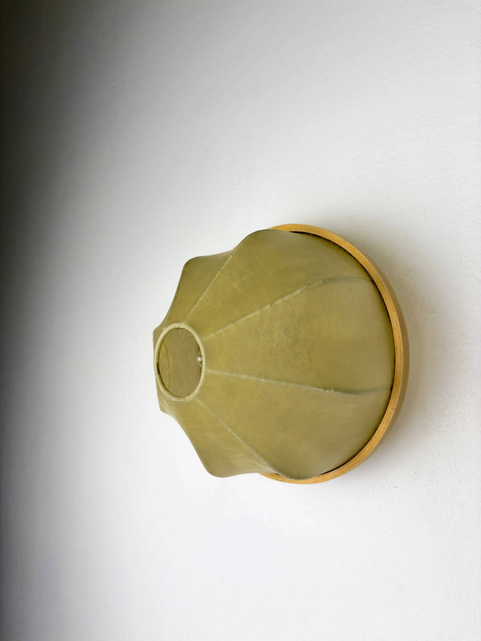 Applique murale italienne "Cocoon", années 1970