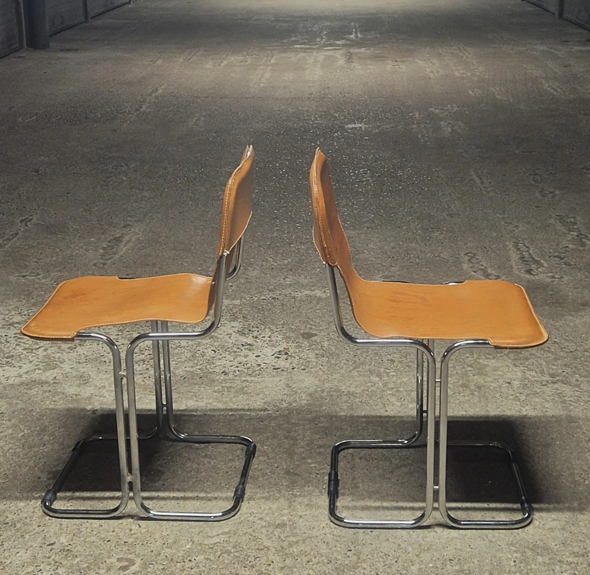 Pair of "Calla" chairs, Antonio Ari Colombo for Arflex, 1970