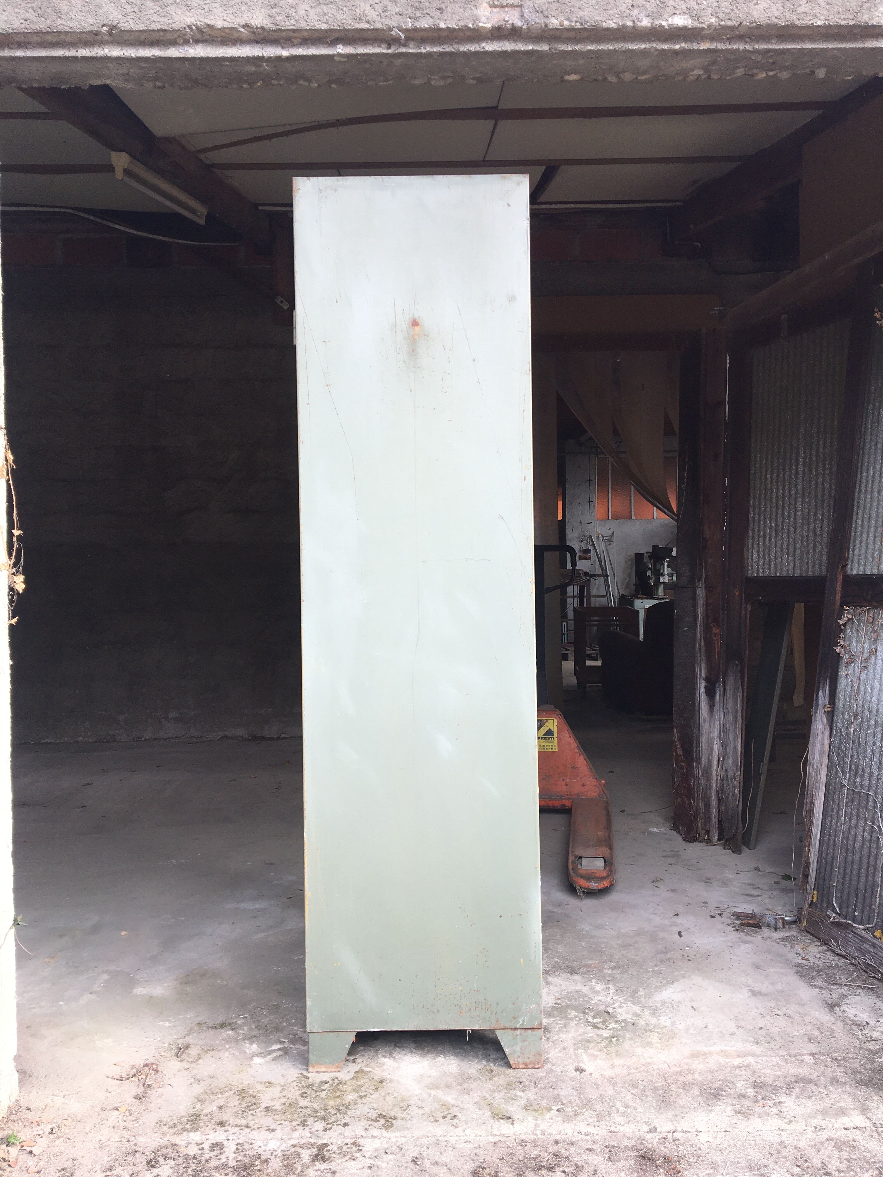 Industrial locker room