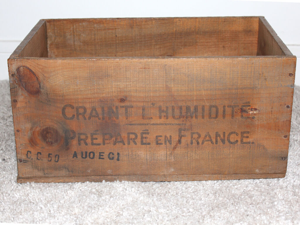 Nestlé wooden crate