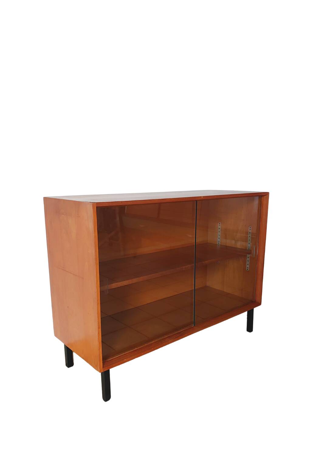 Vitrine du milieu du siècle