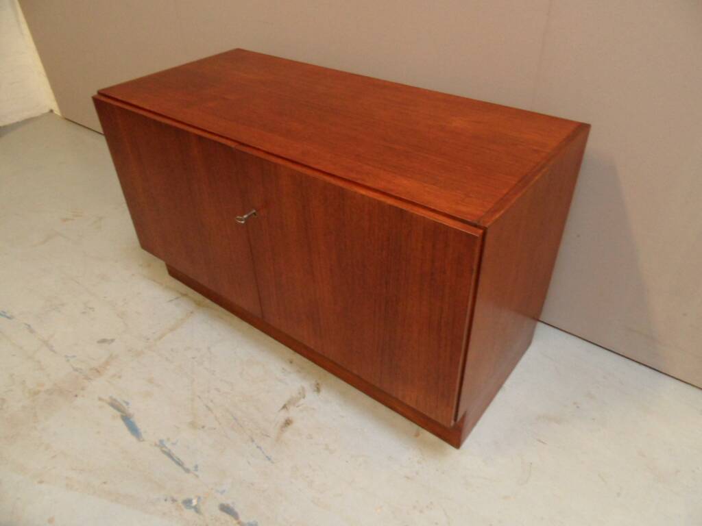 Mid Century 2 doors cabinet 1960's