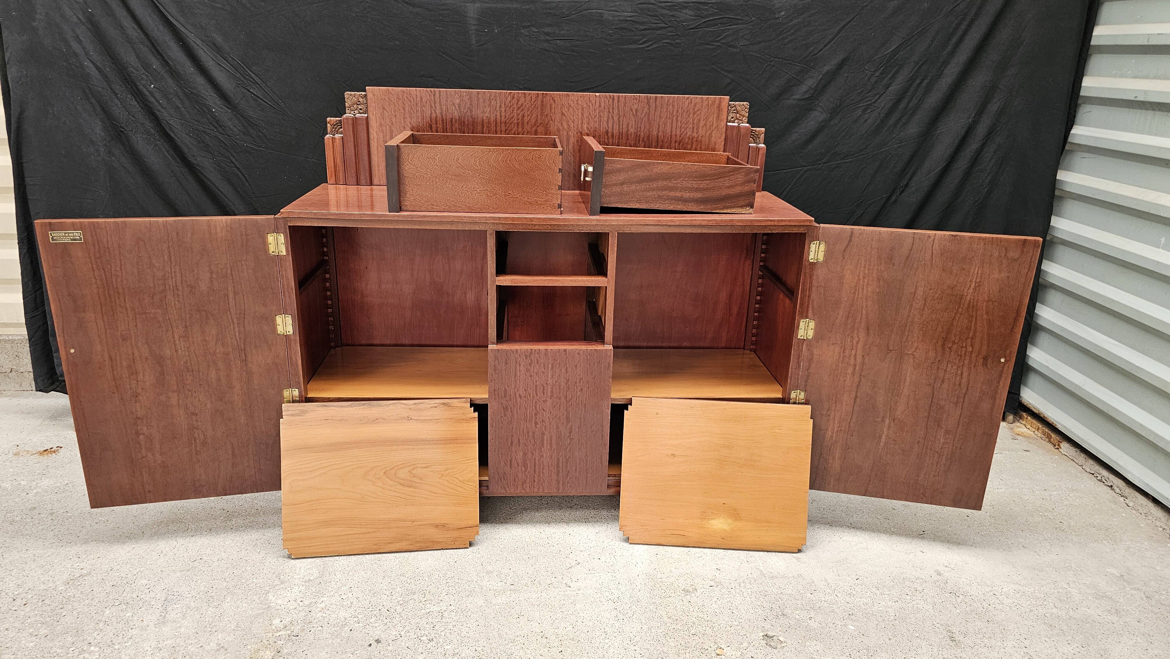 Art Deco buffet by Saddier & Fils in solid rosewood and veneer.