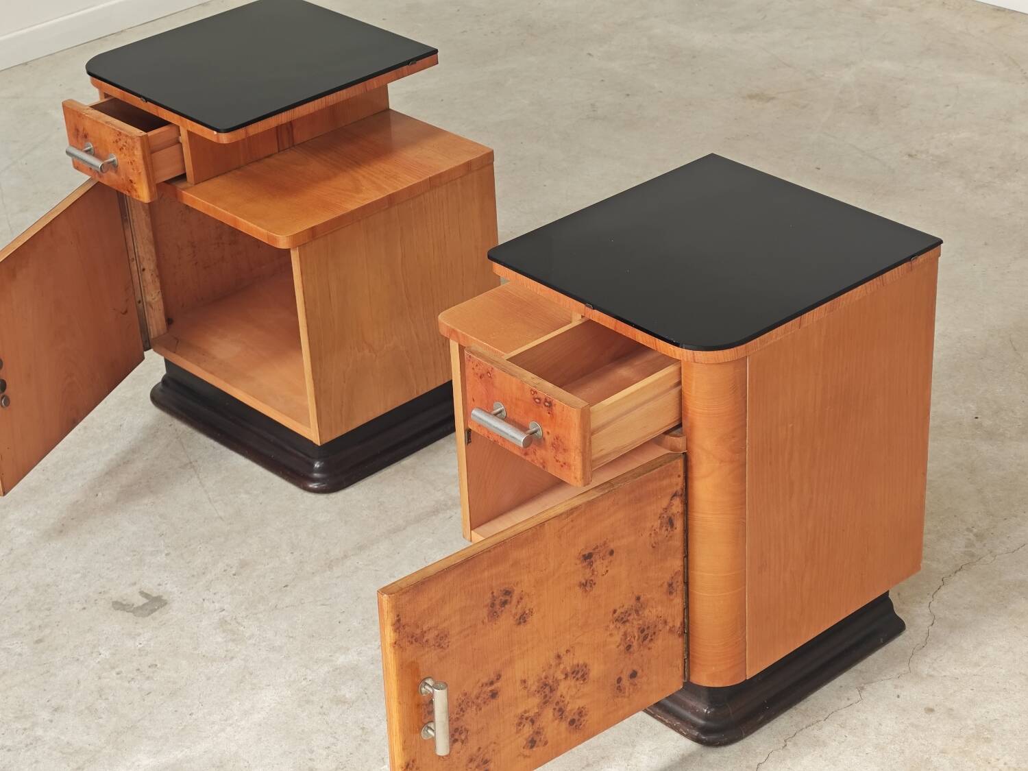 Art Deco bedside table by Jindrich Halabala for Up Zavody