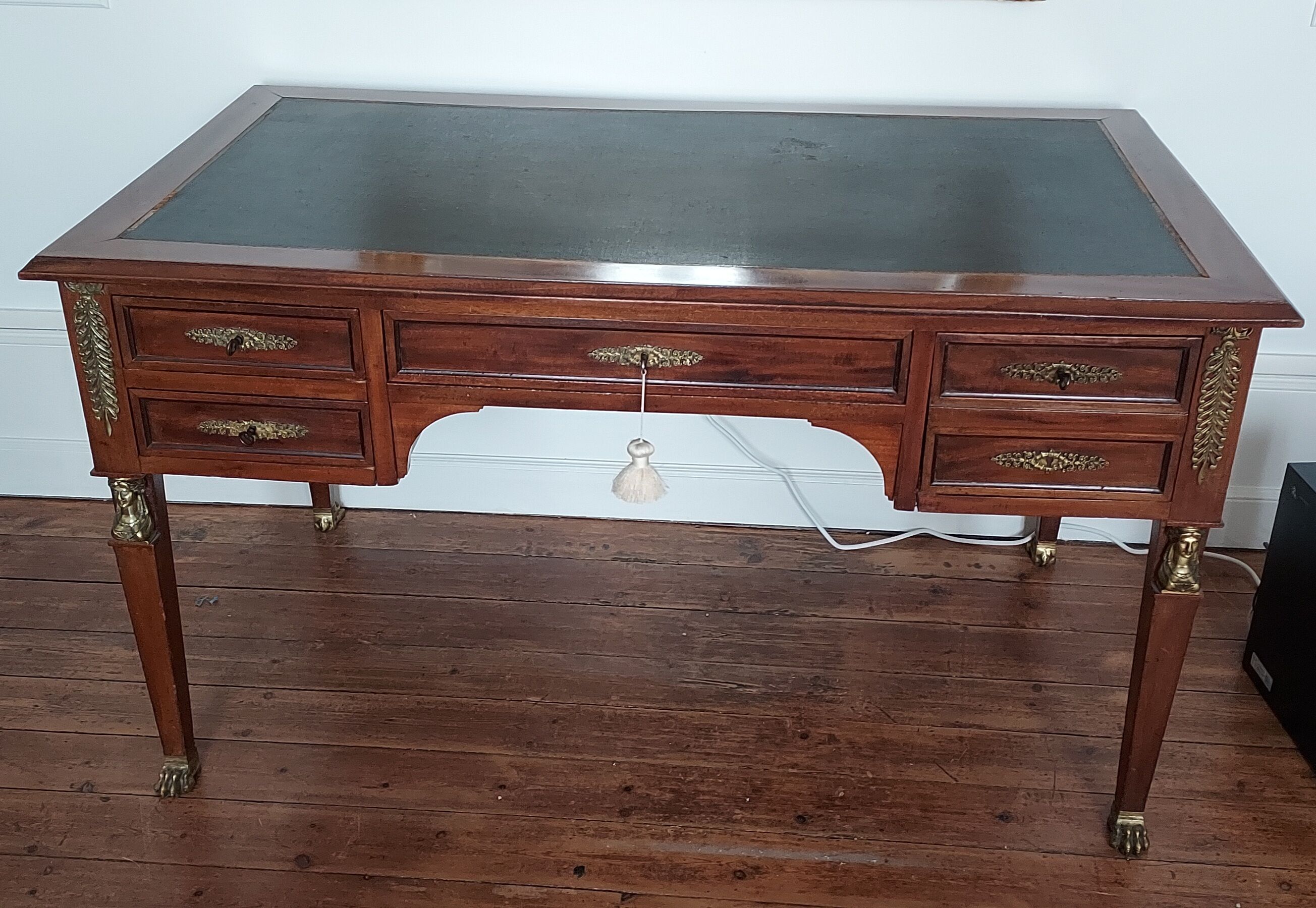 Bureau en acajou style empire