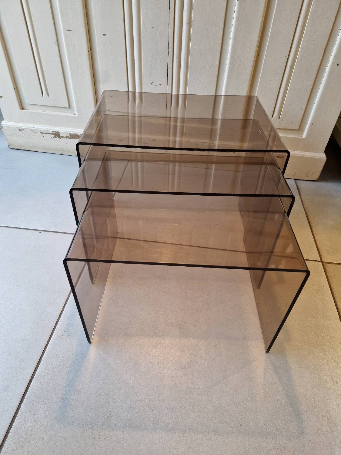Vintage deco nesting table in smoke plexiglas 1970