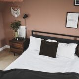 Paire de tables de nuit en bois