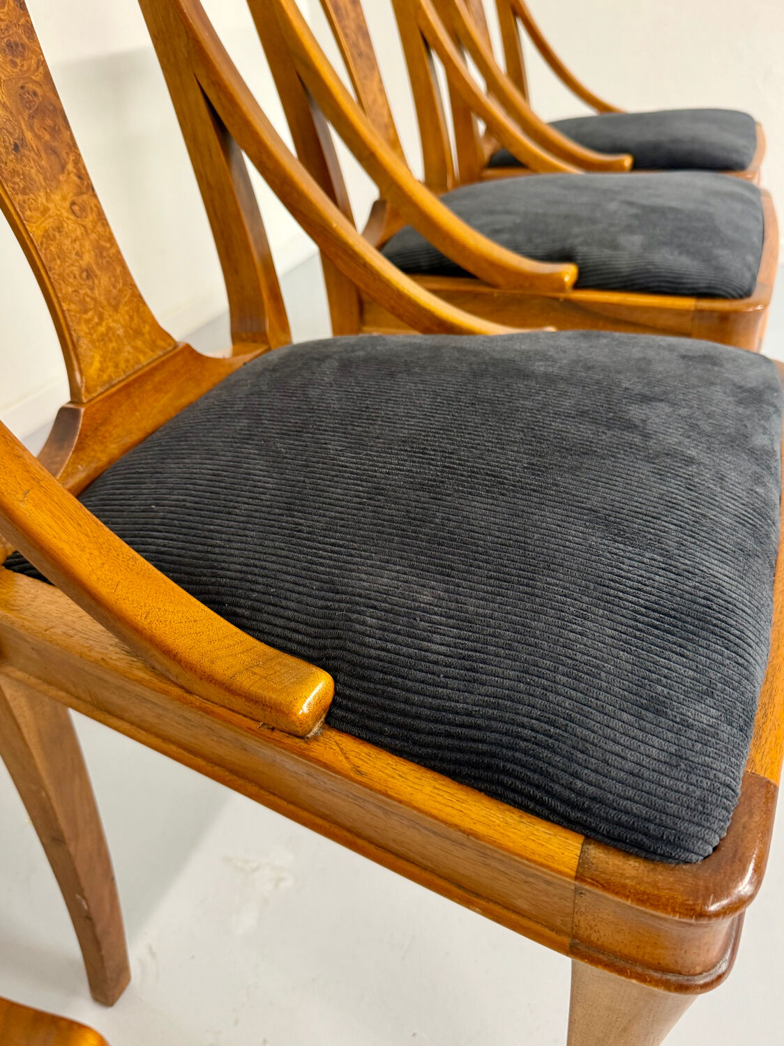Set of 4 walnut/burl wood chairs, Art Nouveau, early 20th century