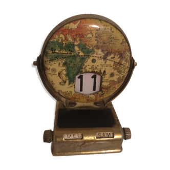 Vintage Globe Perpetual Calendar