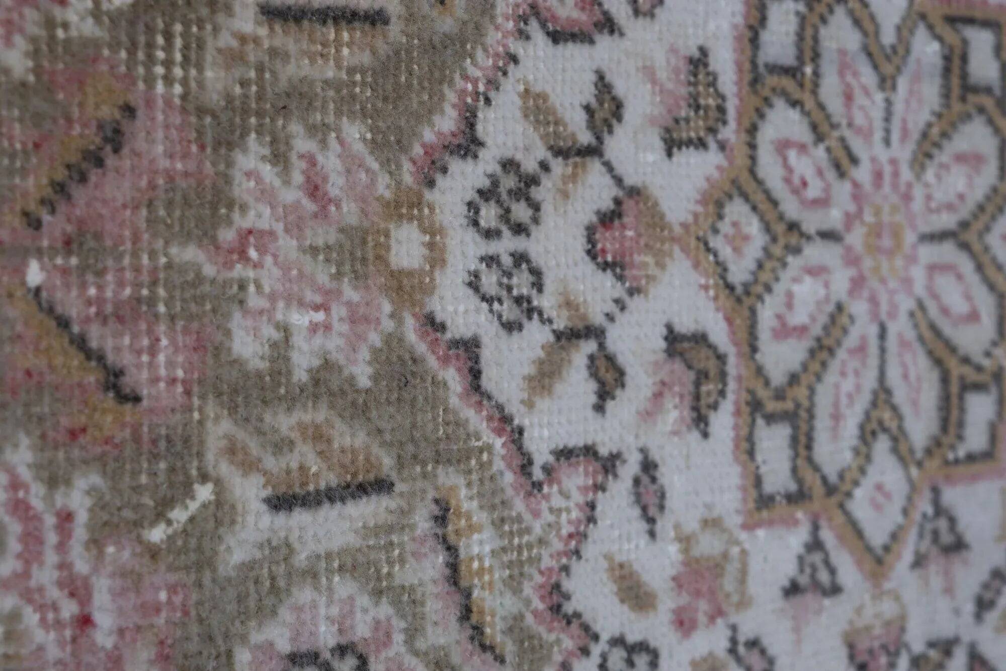 Vintage handmade Turkish rug 175x290 cm