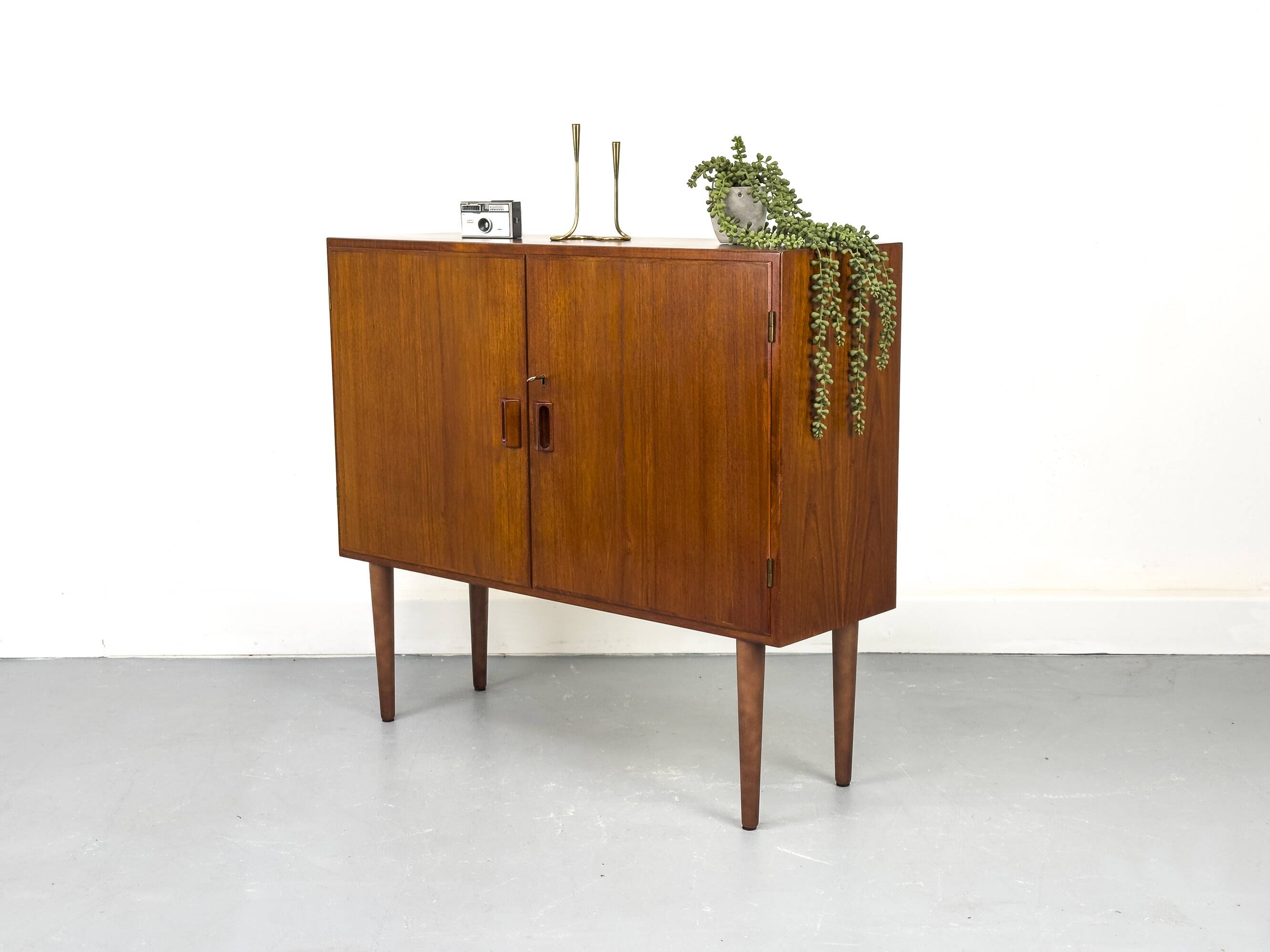 Danish Sideboard in Teak by Børge Mogensen for Søborg Møbelfabrik, 1960s