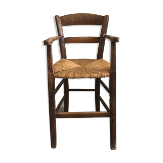Chaise haute enfant ancienne en bois avec assise paillée