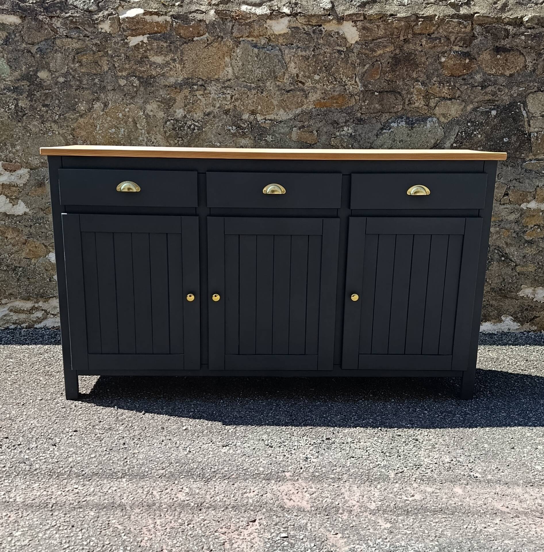 Buffet with 3 drawers and 3 doors