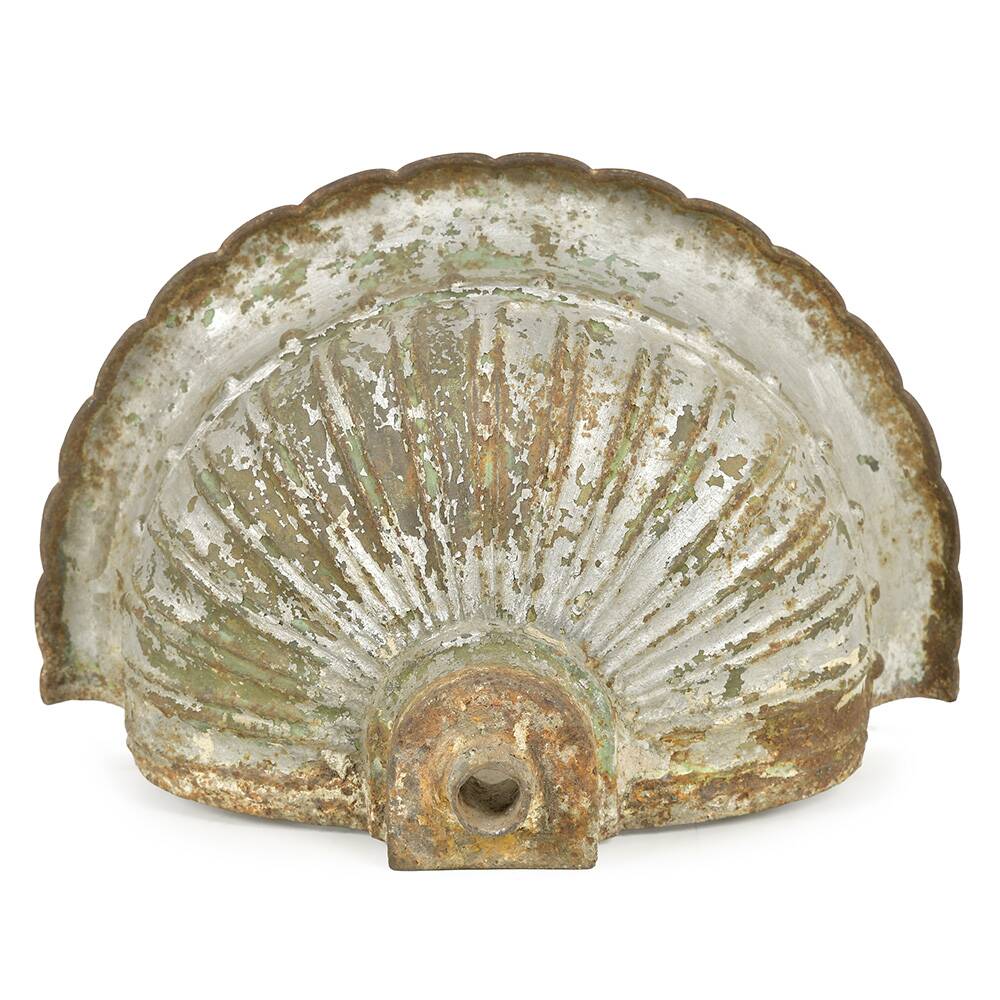 Pair of Medici cast iron wall-mounted basins