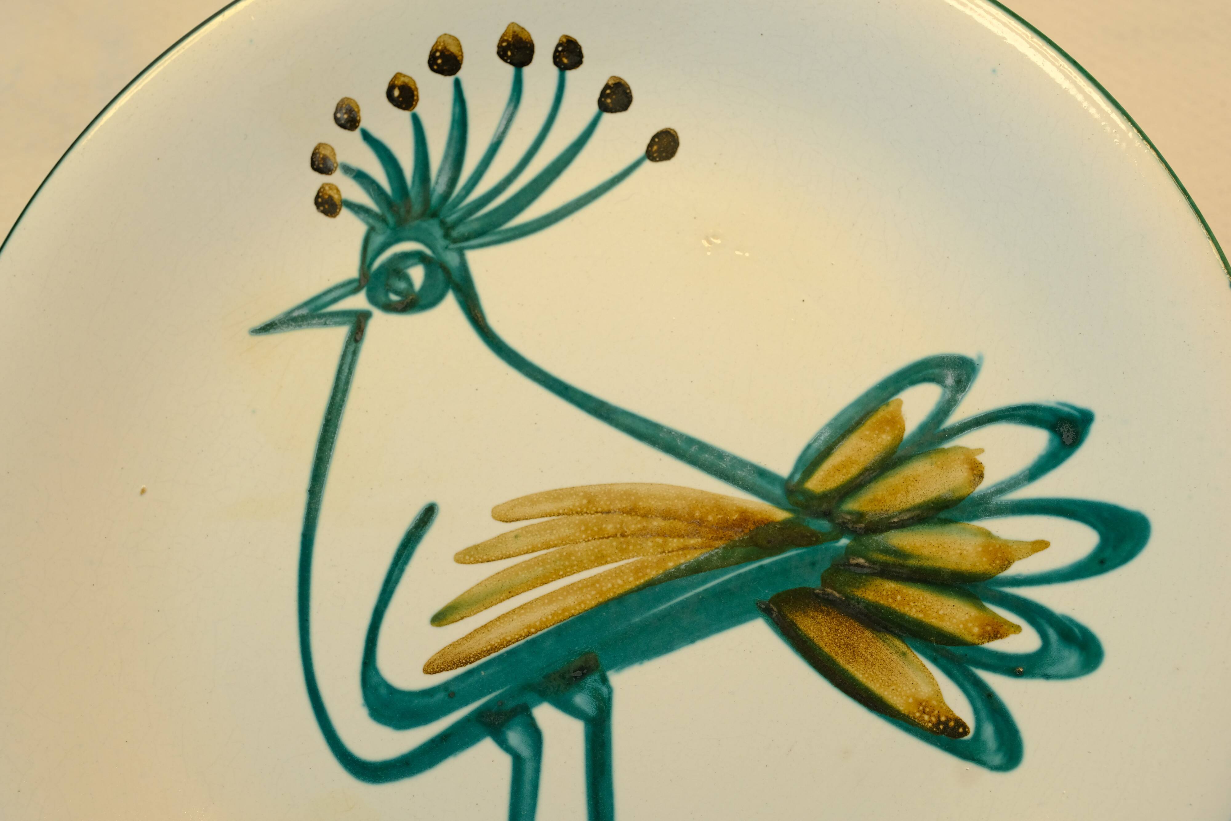 Plat à décor d'oiseau par Robert Picault 1950