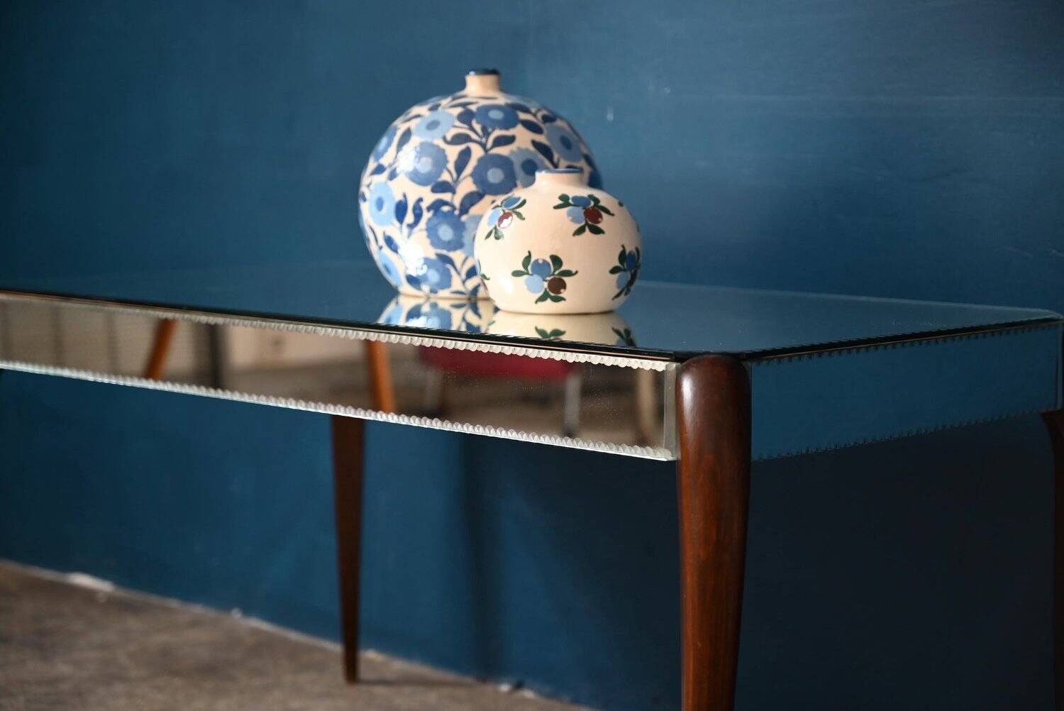 Art Deco coffee table with bevelled mirror from the 1940s, bohemian chic.
