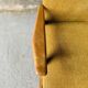 Fauteuil moutarde - bois et velours