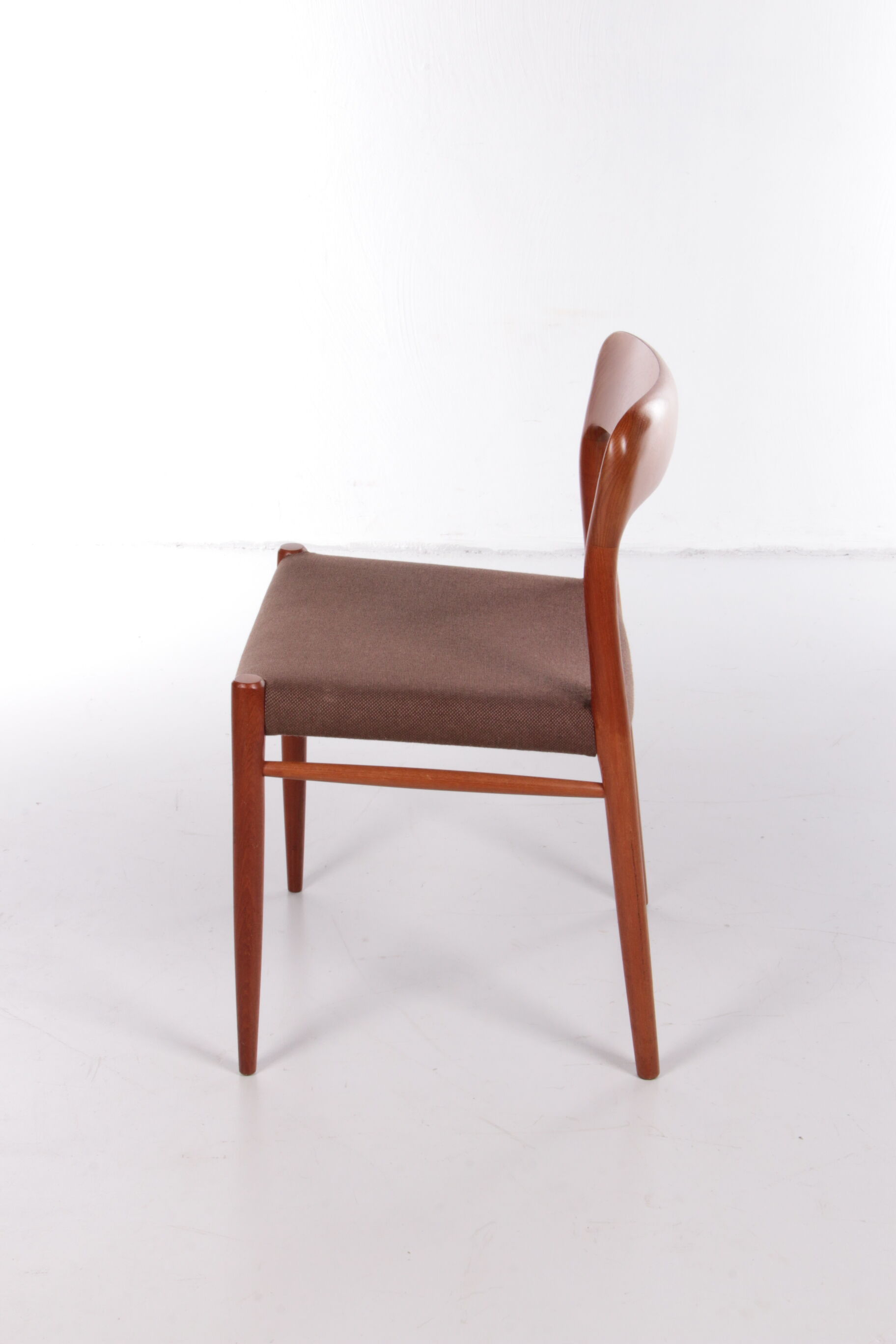 6 chaises de salle à manger Niels Moller modèle 75 Danemark 1960