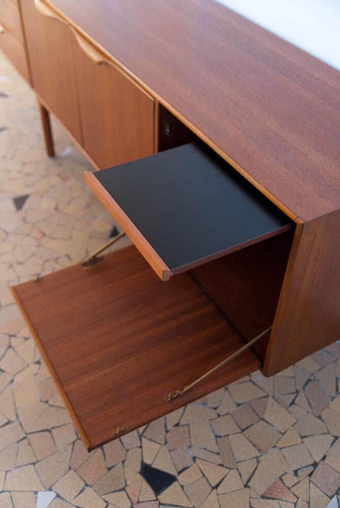 McIntosh Dunvegan sideboard 201cm