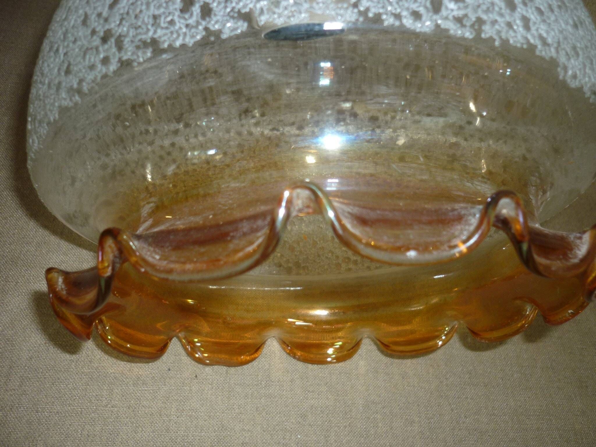 Chandelier in scratched glass and moiré rim