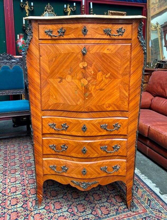 Old French secretary in bronze and wood marquetry.
