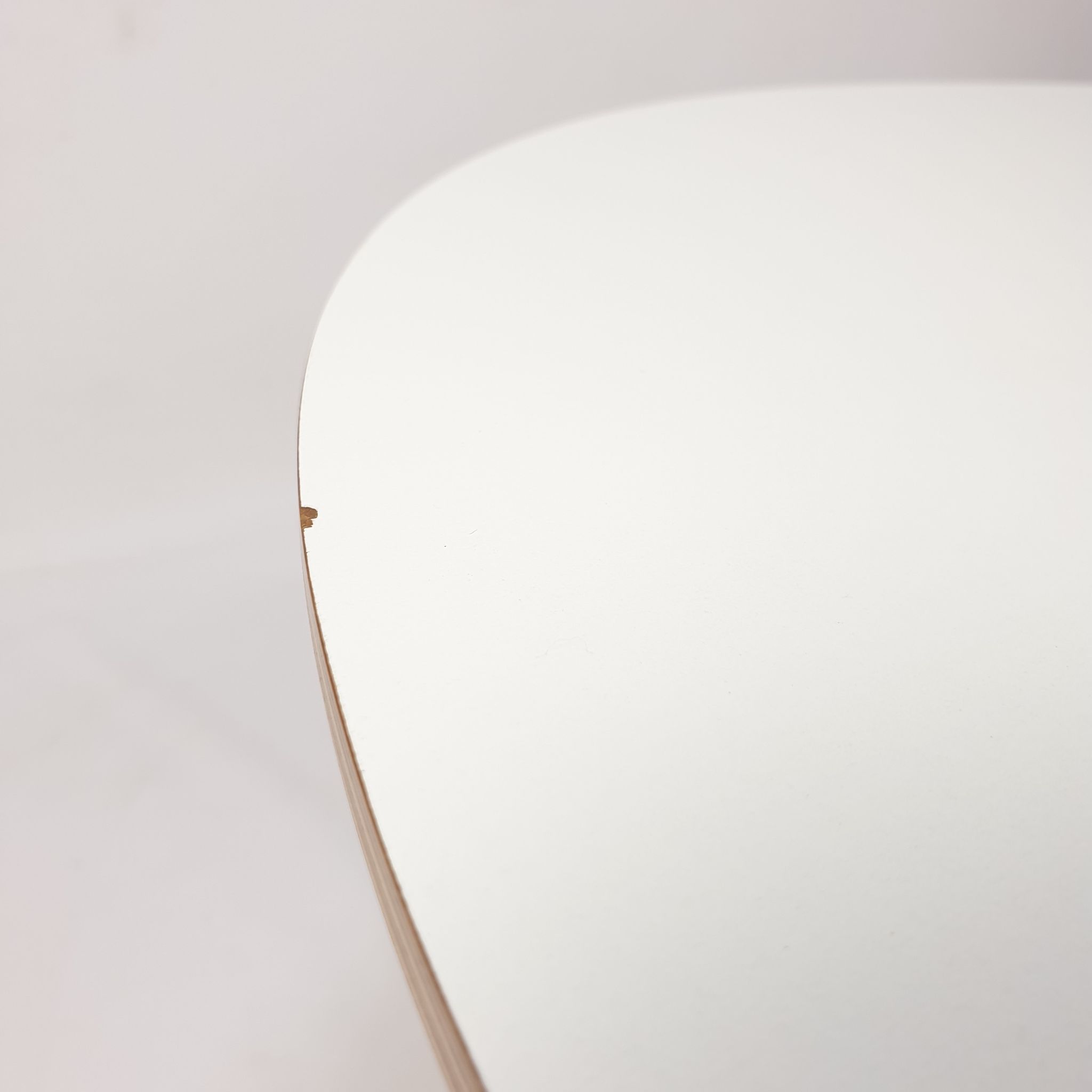 Table basse ronde de Pierre Paulin edition Artifort, années 1990