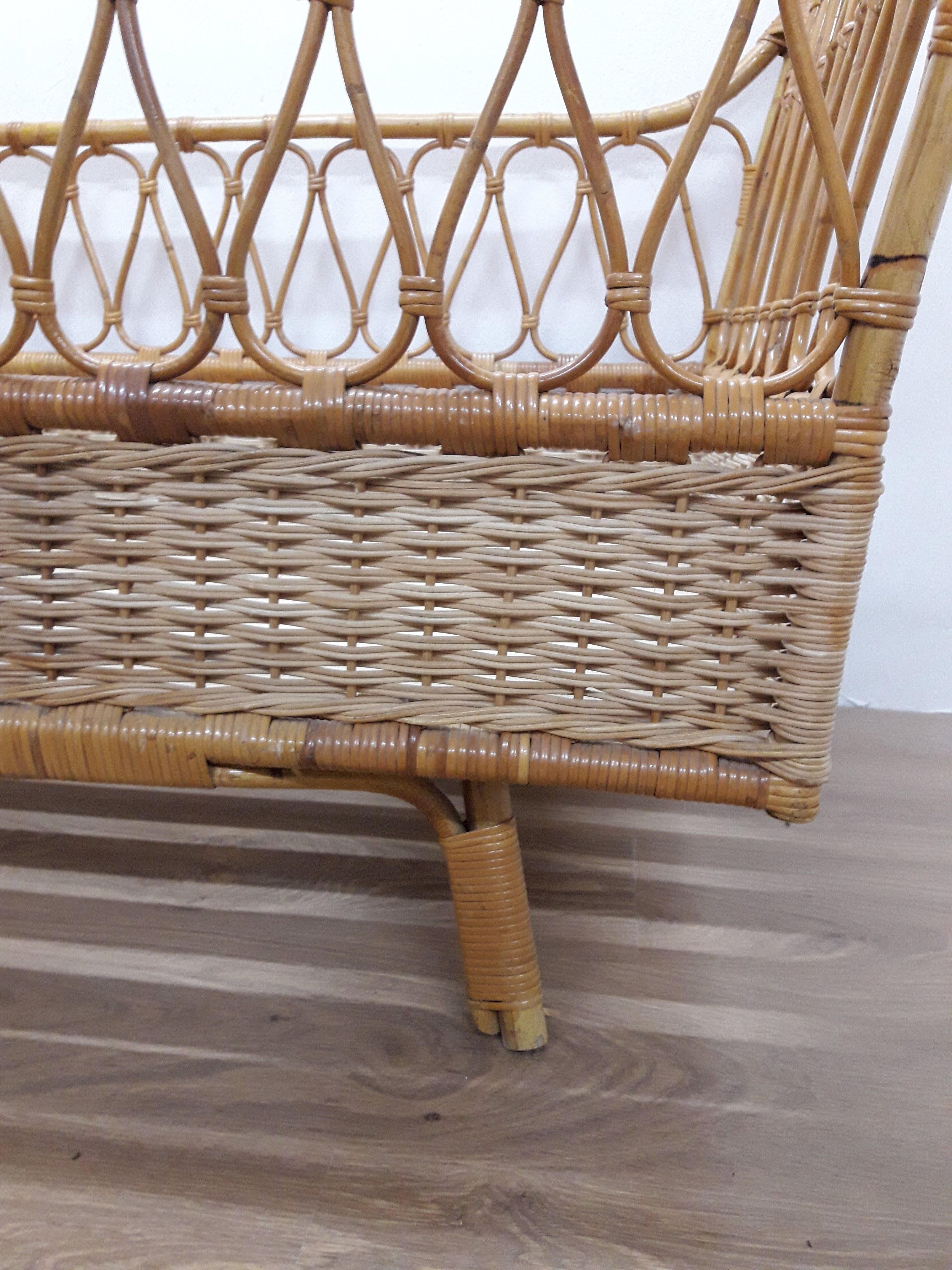 Bed child vintage rattan