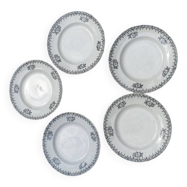 5 assiettes plates Saint Amand