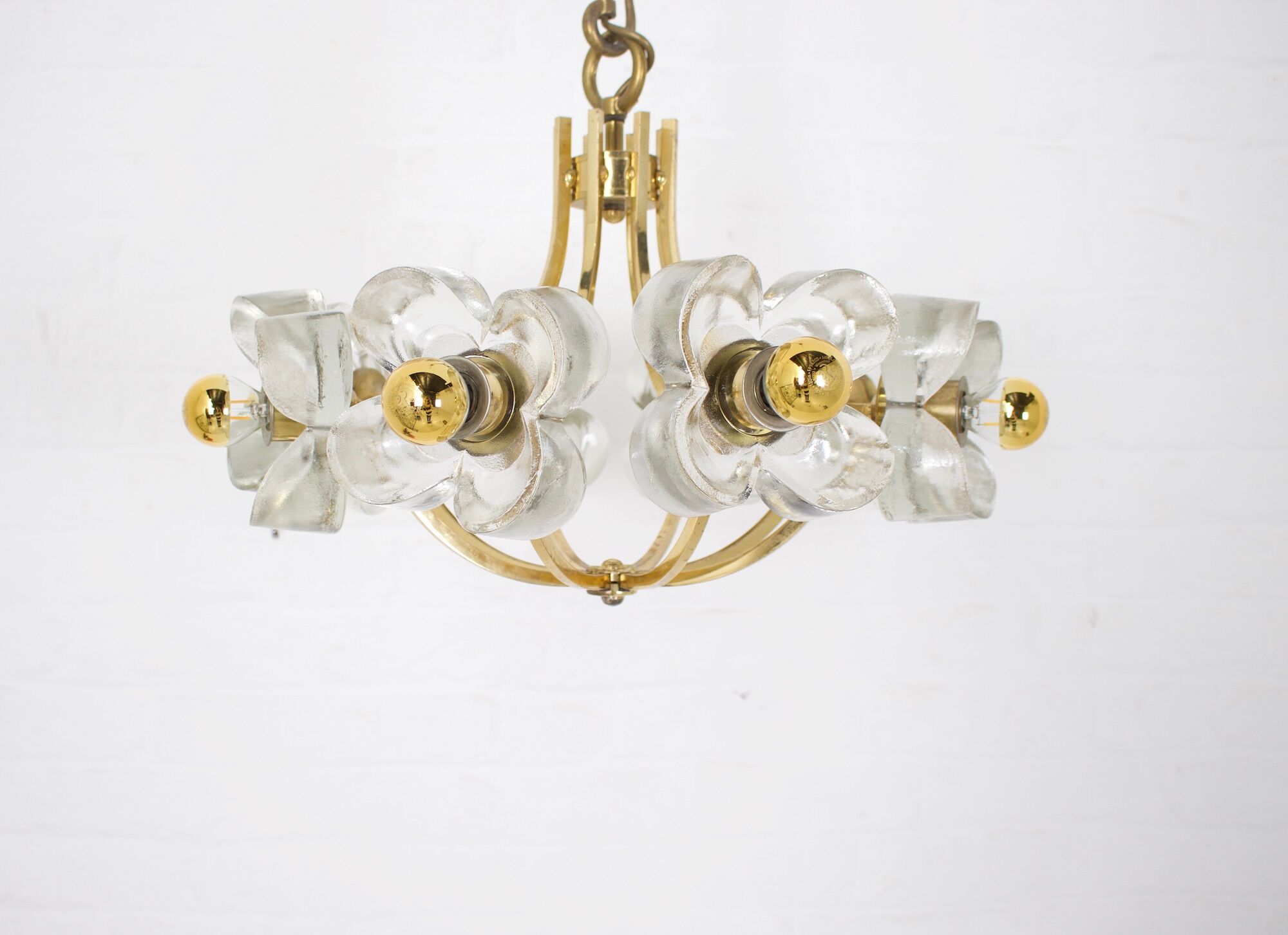 Lustre en laiton & fleurs Simon & Schelle.