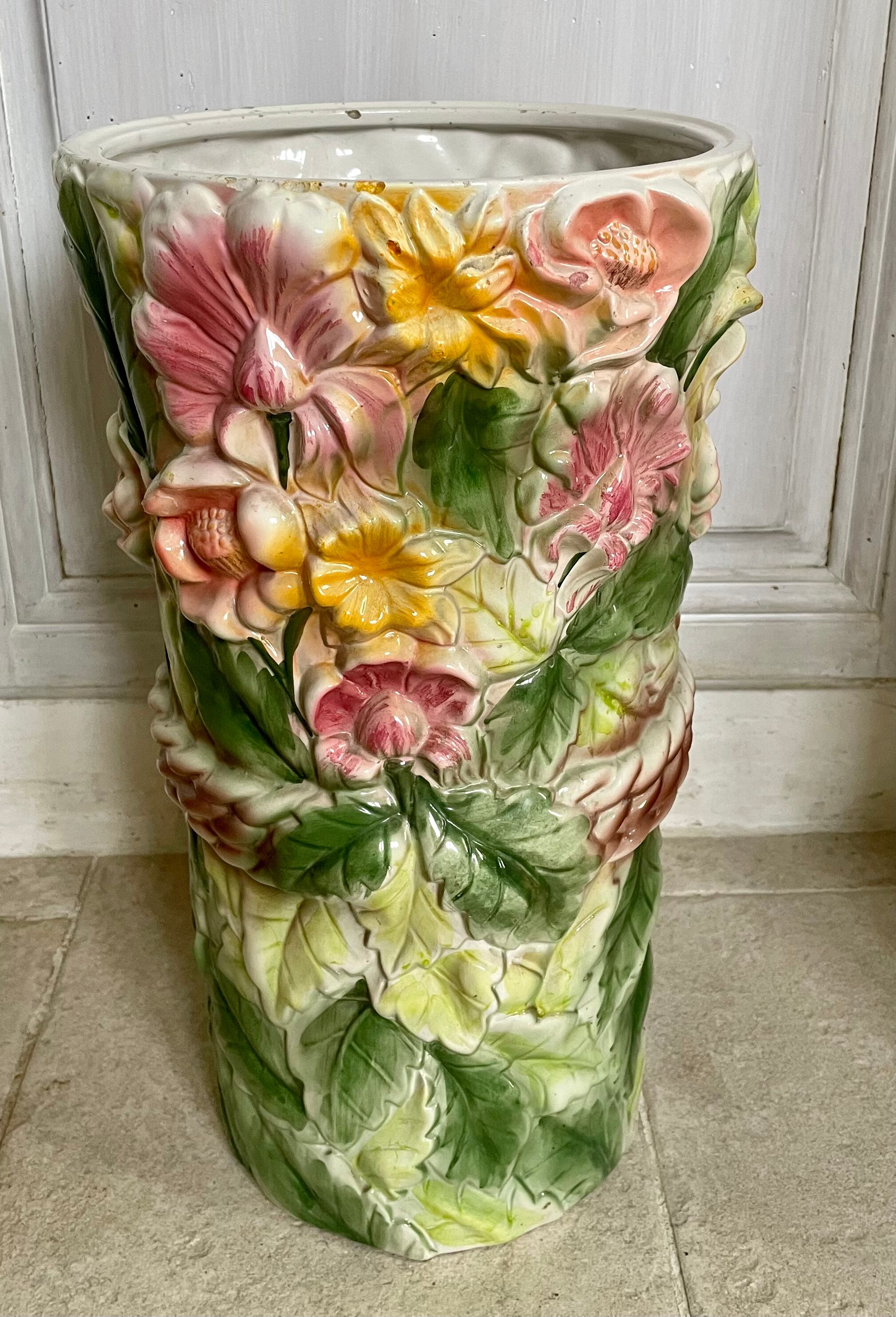 Vintage slurry umbrella holder