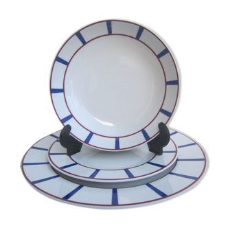 18 basque porcelain plates