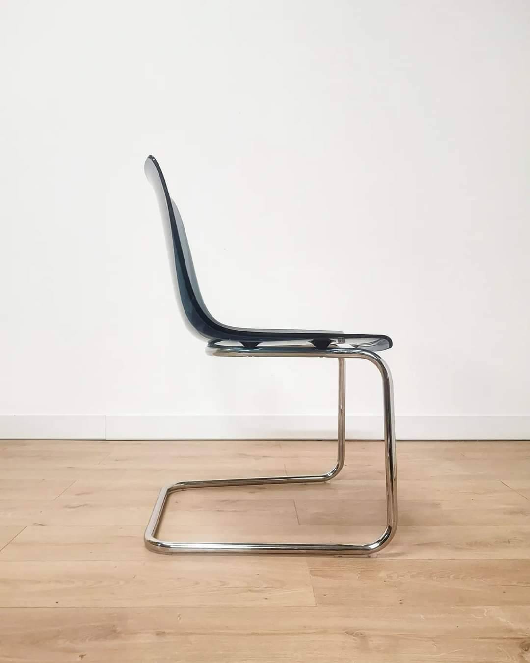 Set of 4 Tobias chairs in blue plexi