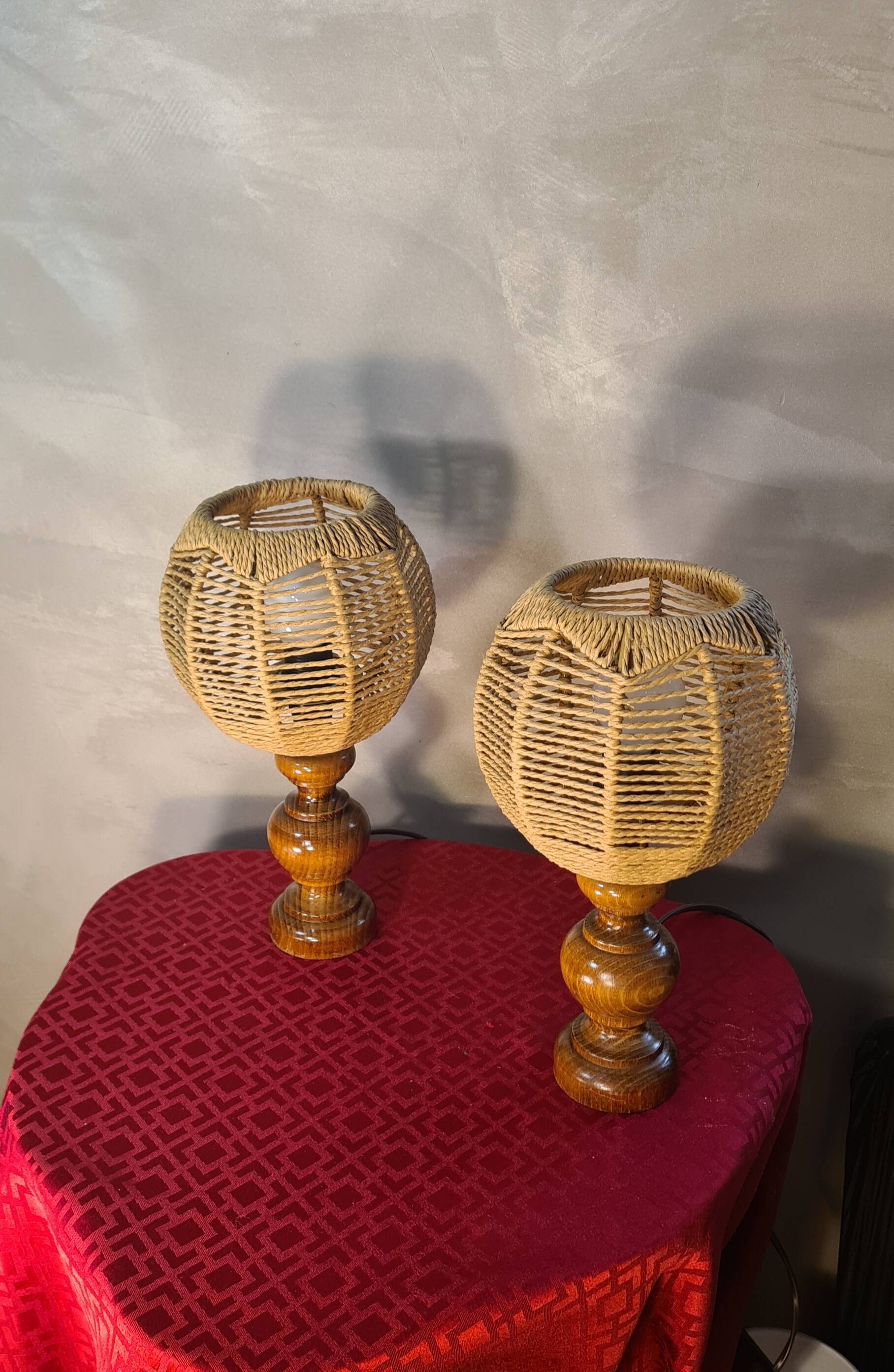 pair of Scandinavian style bedside lamps, vintage design, rope lampshade 3