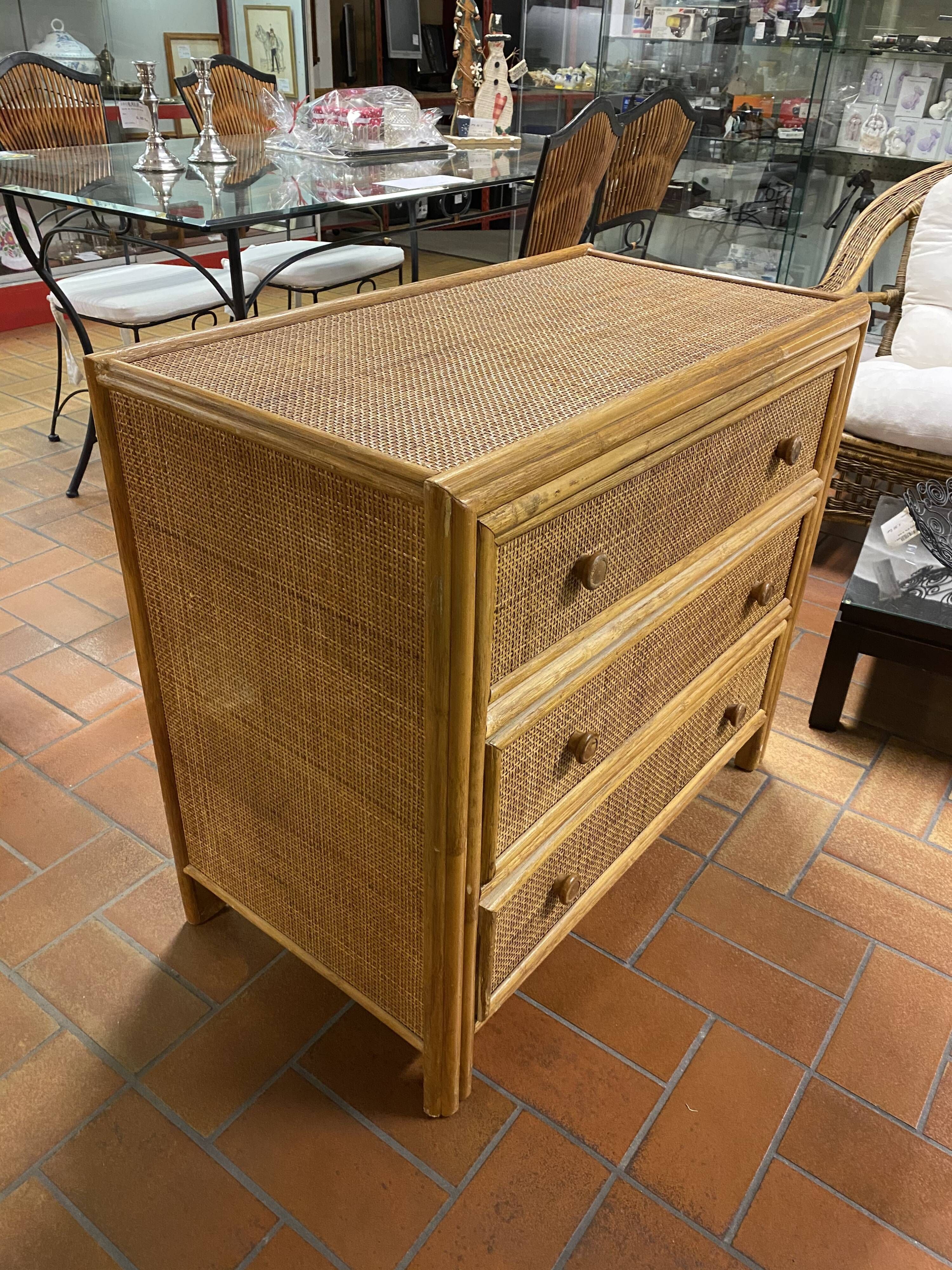 Commode bambou