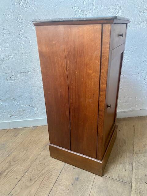 Wooden jam maker and marble slab