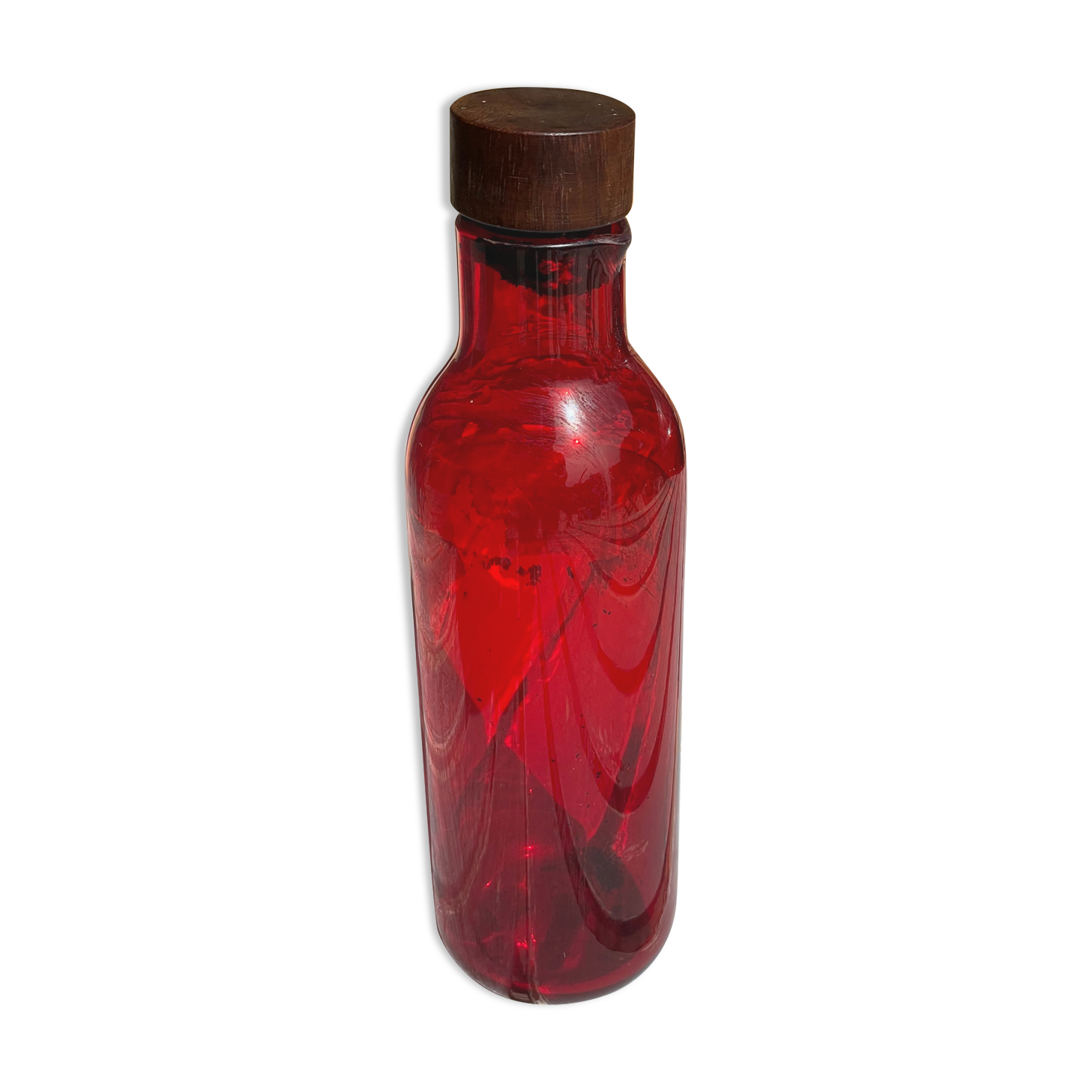 Red glass bouteill