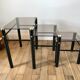 Trio de tables basses gigognes en verre fumé années 70-80
