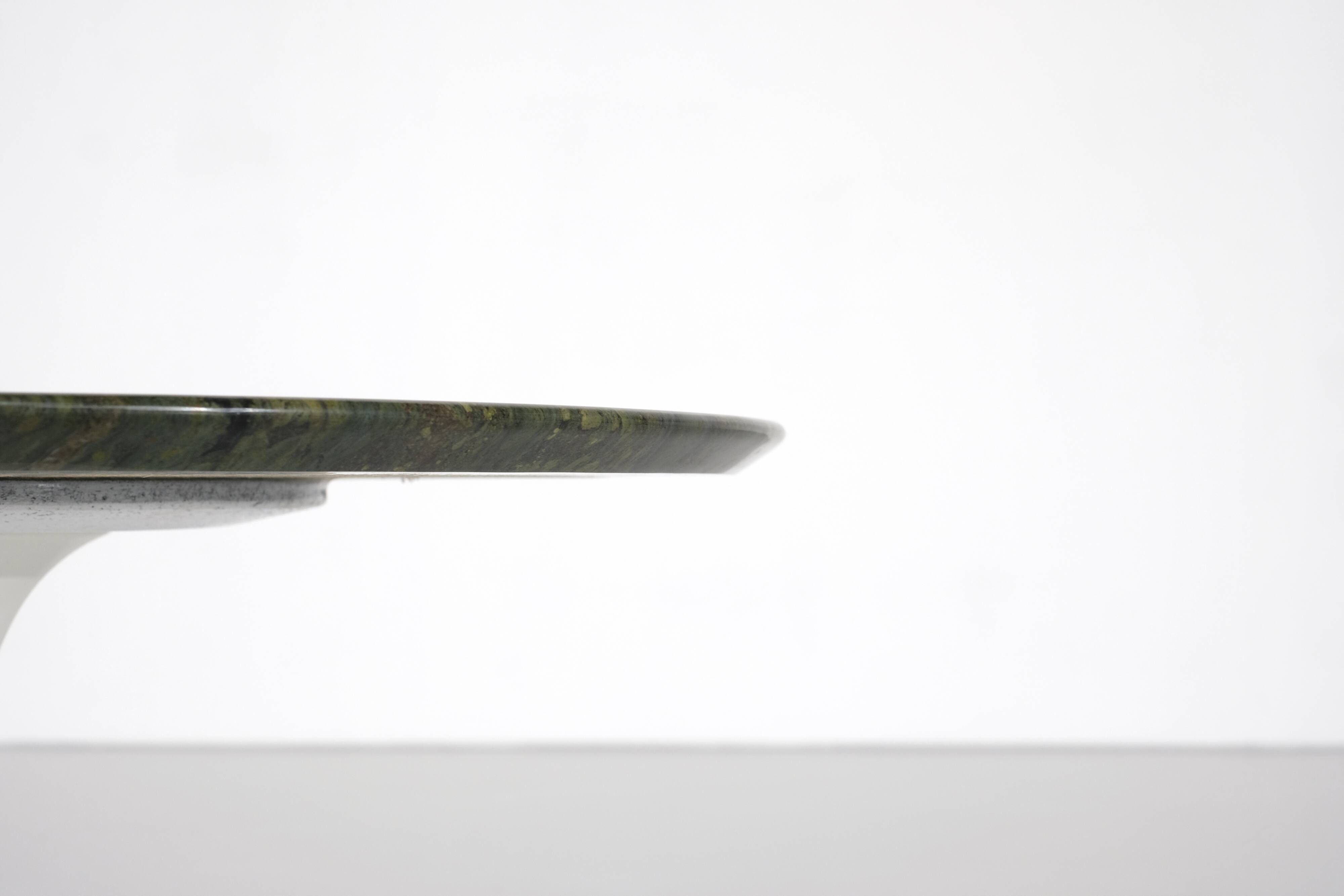 "Tulip" marble coffee table by Eero Saarinen for Knoll, USA.