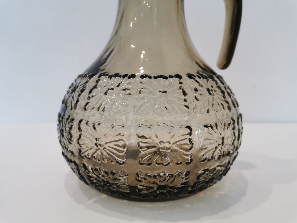 Glass set and decanter made of smoked glass from Italy