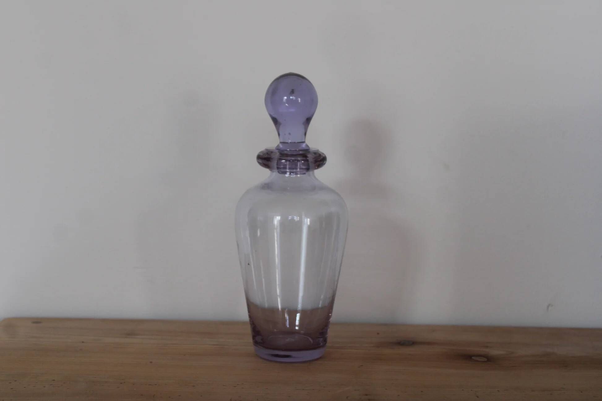 Vintage glass bottle in purple and transparent – Ball stopper – 21 cm