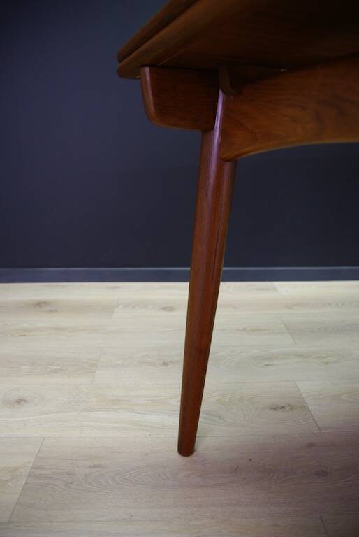 Wooden table, model AT-312, Danish design, 1960s, designer: Hans J. Wegner
