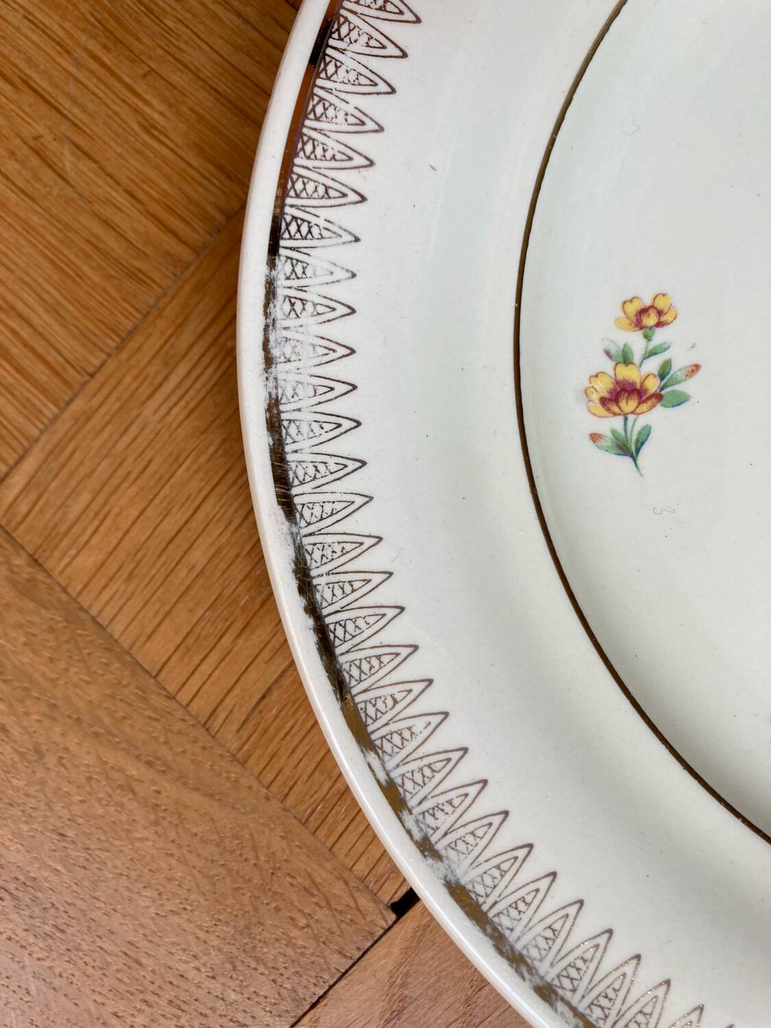 Ceranord St Amand flower dessert plates