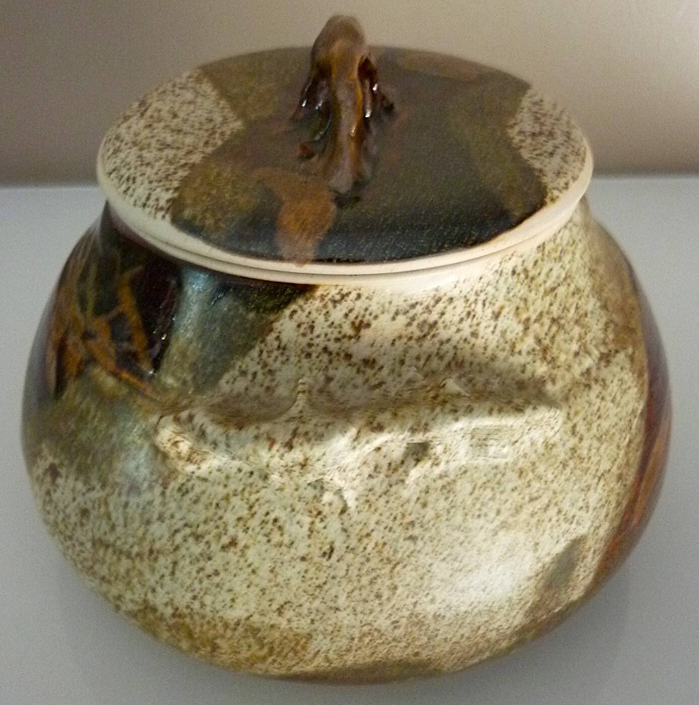Vegetable dish, covered pot, glazed ceramic art, 1970s, signature to be identified