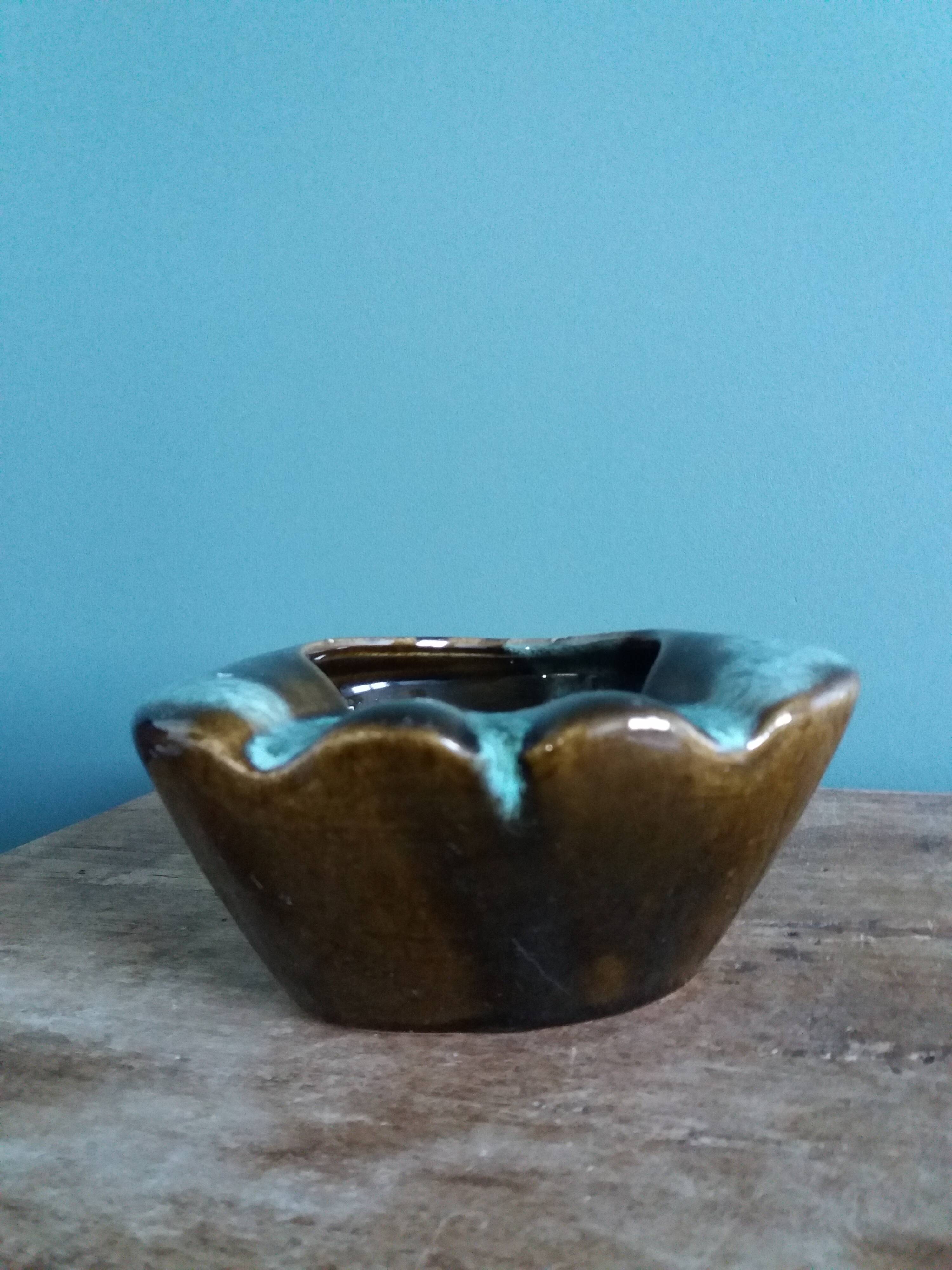 Cendrier en céramique flammée style Vallauris ou West Germany