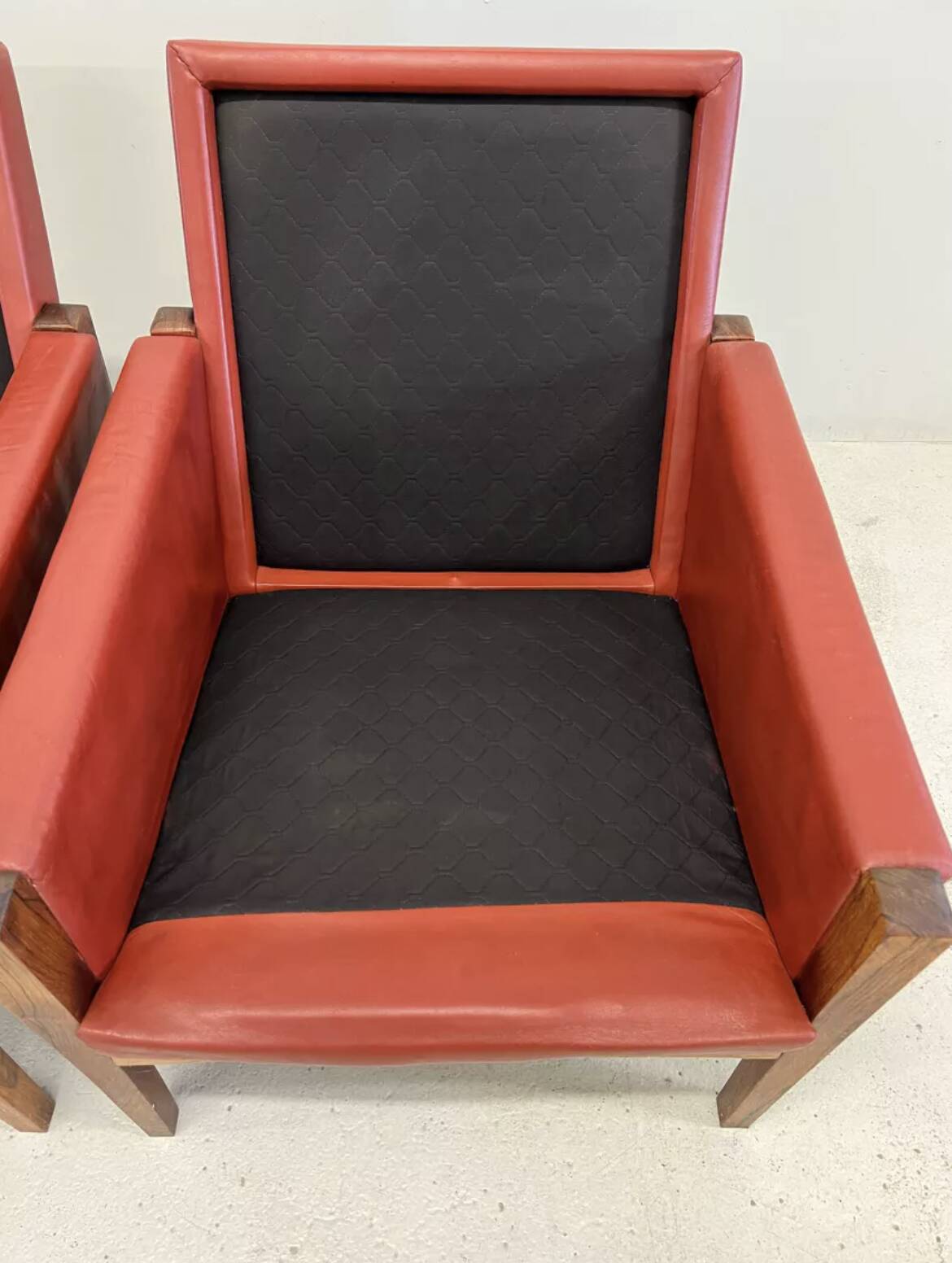 Vintage Danish Lounge Chairs In Rosewood And Leather. 1960s. 5